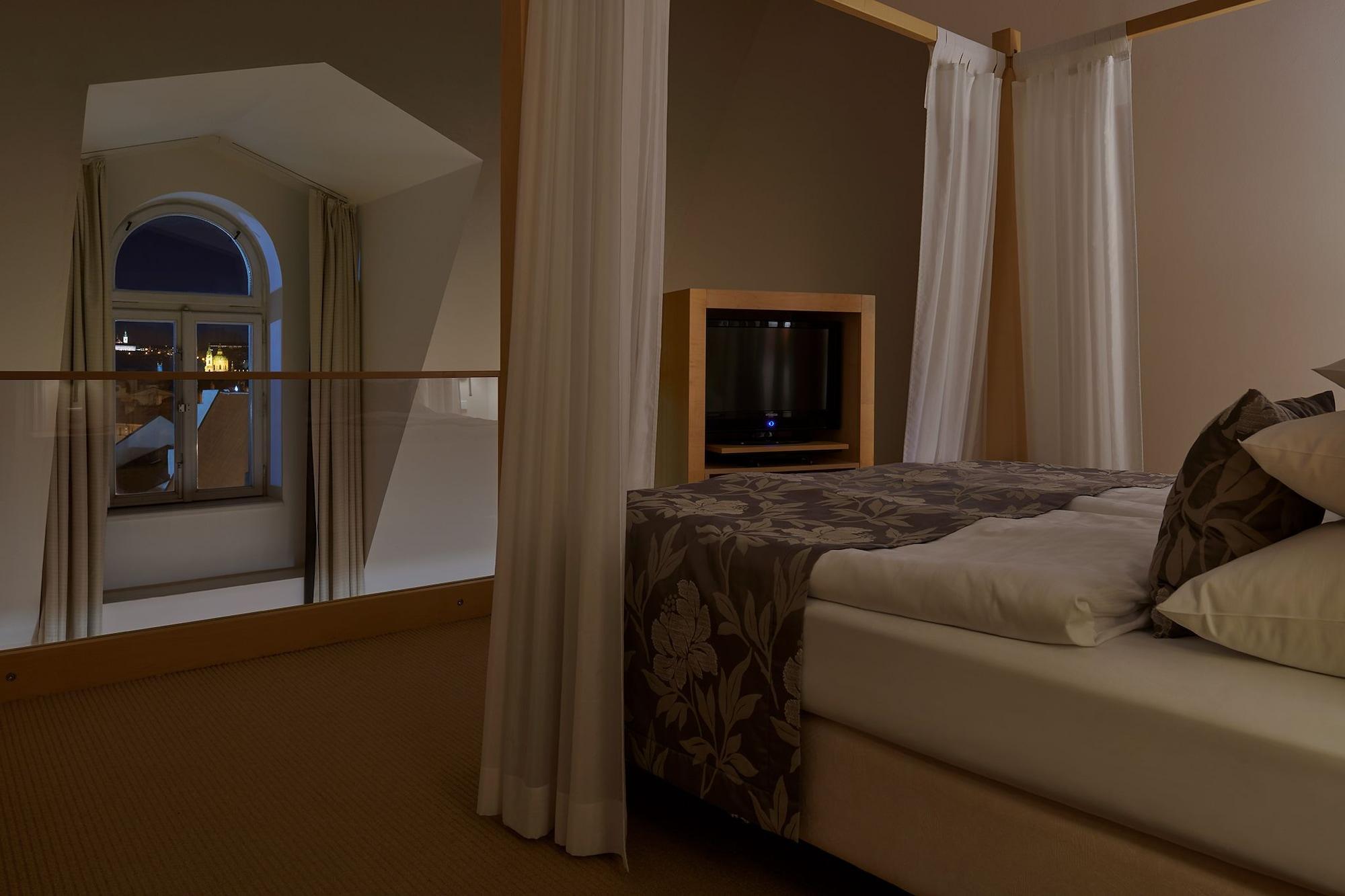 Ventana Hotel Πράγα Εξωτερικό φωτογραφία